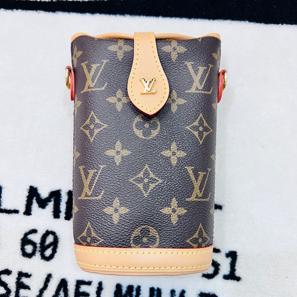 Louis Vuitton Fold Me Pouch - Picture 2 of 16